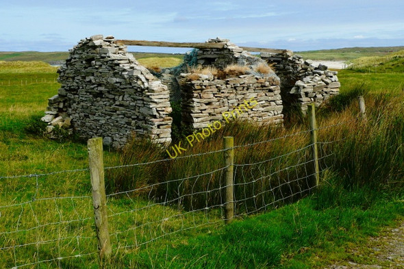 Photo 6"x4" Derelict cottage at Maghera Crannogeboy c2005