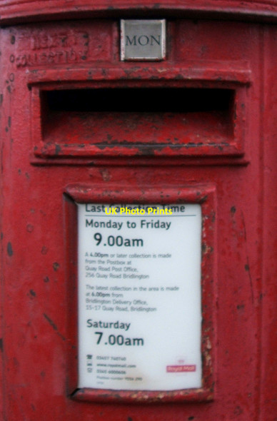 Photo 6"x4" Detail, George V postbox on Gypsey Road, Bridlington Bridlington c2016