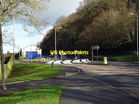 Photo 6"x4" Roundabout on the A5 Holyhead Road Bangor\/SH5771 c2016