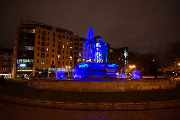 Photo 6"x4" Fountain in Queen's Gardens, Hull Kingston upon Hull c2016