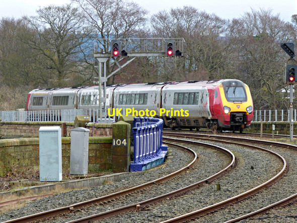 Photo 6"x4" Virgin train approaching Kilmarnock Kilmarnock c2016