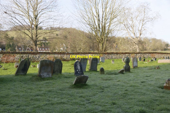 Photo 6"x4" Part of the Churchyard Streatley\/SU5980 c2016