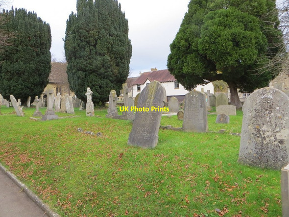 Photo 6"x4" Headstones by the Path Oxford\/SP5106 c2013
