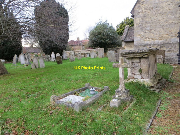 Photo 6"x4" A cross & Tomb Oxford\/SP5106 c2013