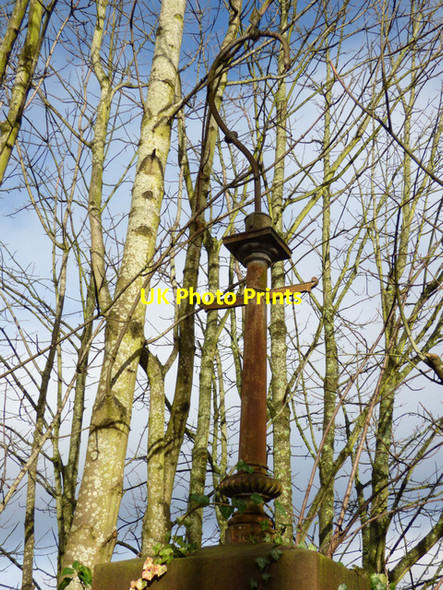 Photo 6"x4" Old lamppost Port Glasgow c2016