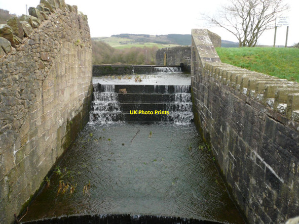 Photo 6"x4" Outflow of Tegg's Nose Reservoir Langley\/SJ9471 c2016