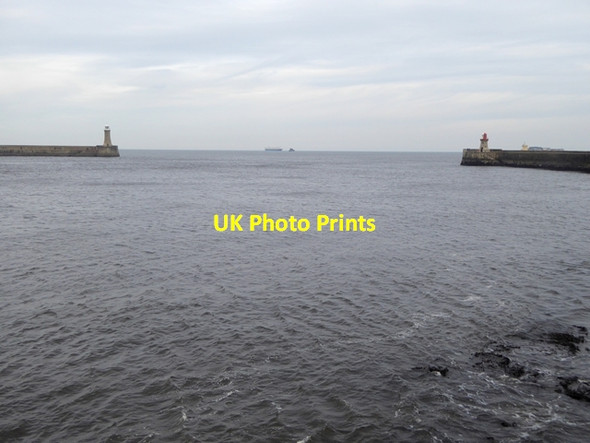 Photo 6"x4" Mouth of the Tyne South Shields c2016