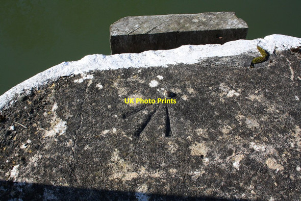 Photo 6"x4" Benchmark on Pinkhill Lock Swinford\/SP4408 c2016