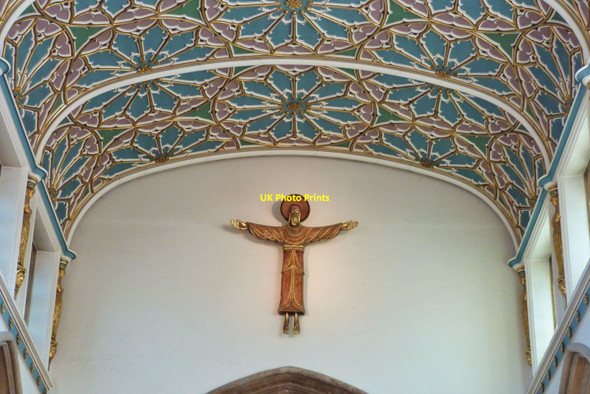 Photo 6"x4" Closer view of the figure of Christ and the beautiful ceiling, Chelmsford Cathedral Chelmsford c2016