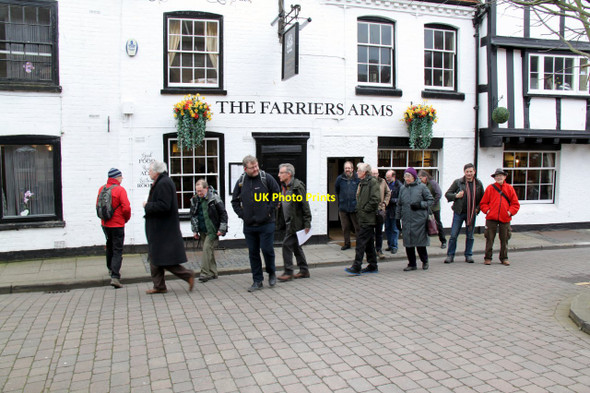 Photo 6"x4" Outside The Farriers Worcester c2016