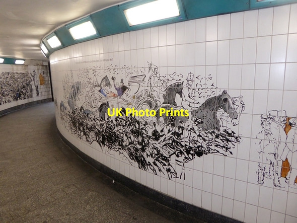 Photo 6"x4" Subway art, Trafalgar Square London c2016 P3