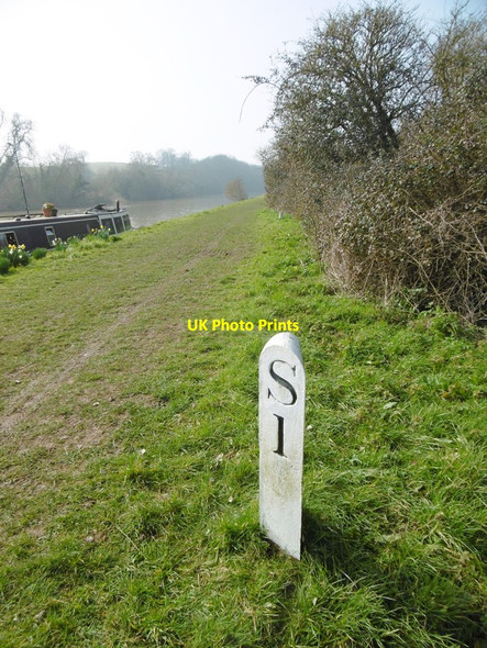 Photo 6"x4" Purton, milepost Hinton\/SO6803 c2016