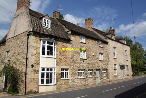 Photo 6"x4" Houses on north side of Water Street Stamford\/TF0207 c2015