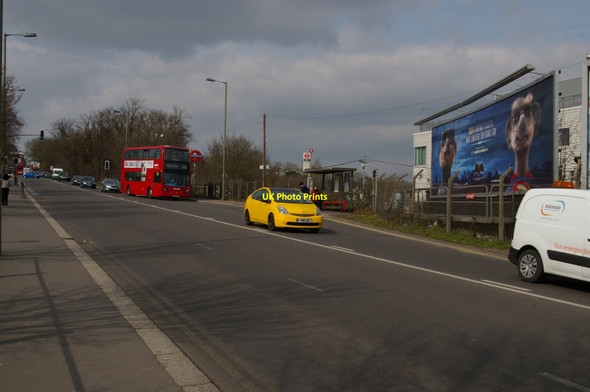 Photo 6"x4" Barnet Hill and entrance to High Barnet station Barnet c2016