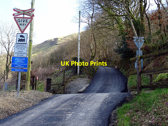 Photo 6"x4" The 'level' crossing at Aberffrwd Aberffrwd\/SN6878 c2016