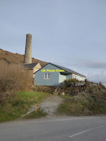 Photo 6"x4" Bungalow and mine chimney, Rose Hill, Porthtowan Porthtowan\/SW6947 c2016