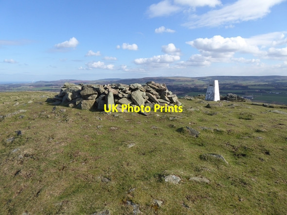 Photo 6"x4" The summit of Traprain Law Luggate Burn c2016