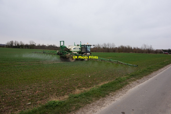 Photo 6"x4" Crop spraying near Thirtleby Coniston\/TA1535 c2016