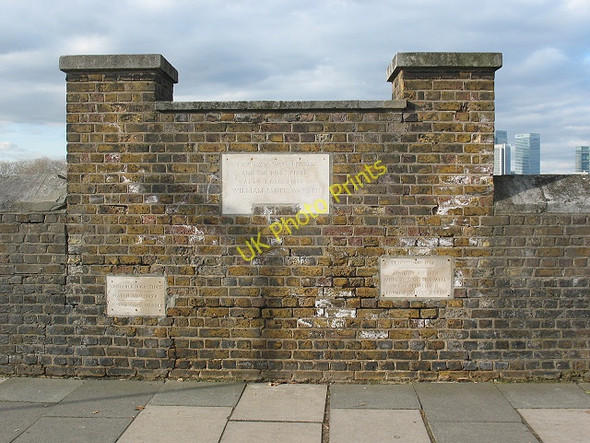Photo 6"x4" Thames flood level markers at Trinity Hospital, Greenwich Greenwich\/TQ3977 c2009