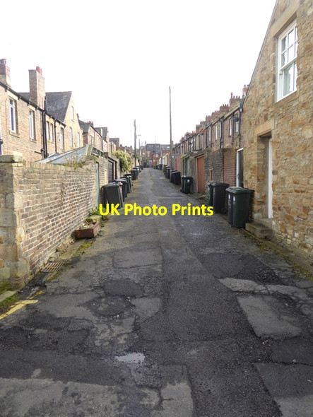 Photo 6"x4" Back alley Hexham c2016