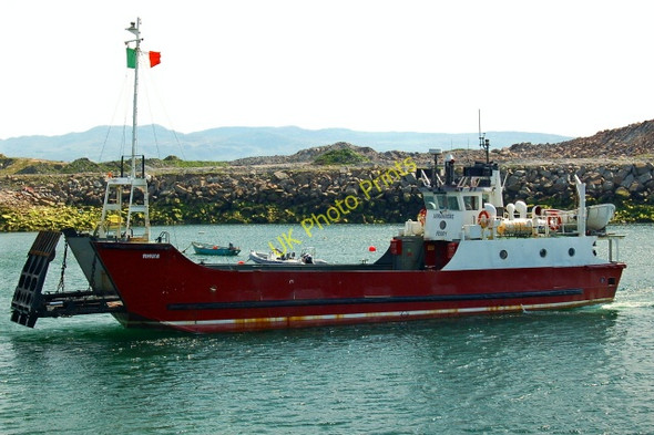 Photo 6"x4" Ferry at Burtonport Harbour Burtonport c2008