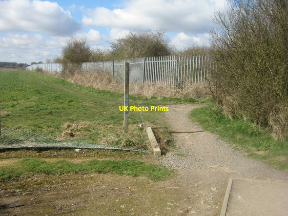 Photo 6"x4" Western edge of Basingstoke Buckskin c2016
