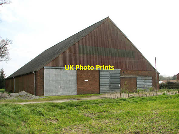 Photo 6"x4" Large barn in Buckenham Buckenham c2016