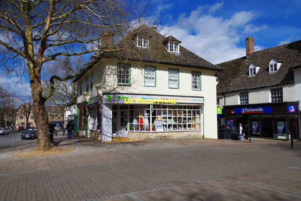 Photo 6"x4" Oxfam, 49 Market Square, Witney, Oxon Witney c2016