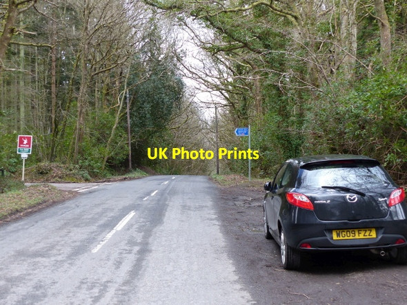 Photo 6"x4" Car parked for Stover Park, and cycle trail sign Heathfield\/SX8376 c2016