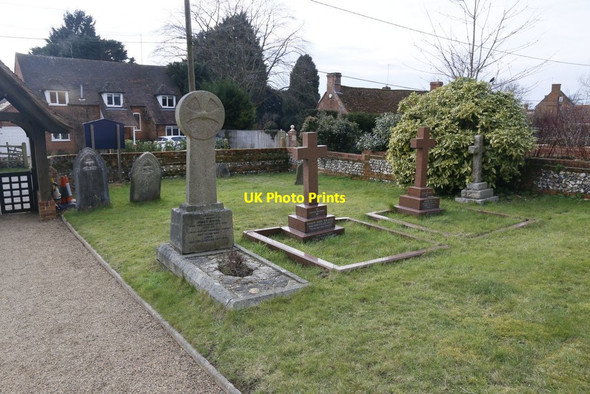 Photo 6"x4" Graves near the Lychgate South Stoke\/SU5983 c2016