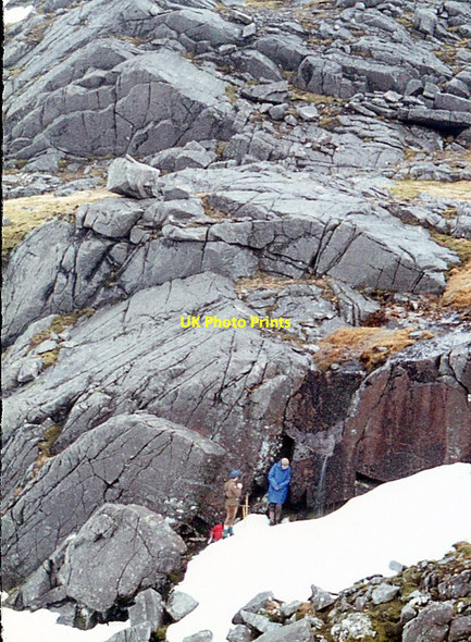 Photo 6"x4" Weathered rock on Sg\u00c3\u00b9rr a' Mhaoraich Kinloch Hourn c1972