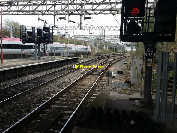 Photo 6"x4" Virgin Train departing Coventry for Euston  Coventry c2016