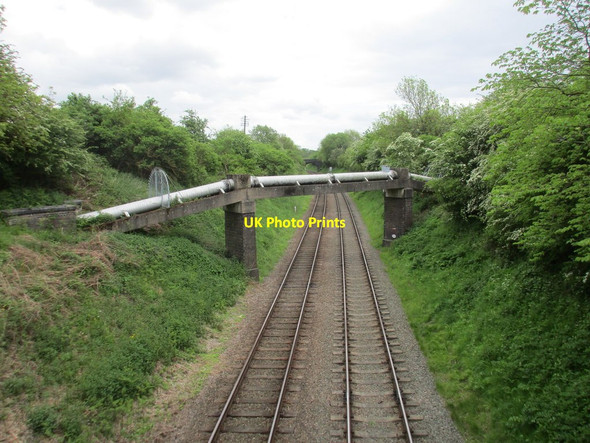 Photo 6"x4" Aqueduct crossing the Great Central Railway Swithland c2016