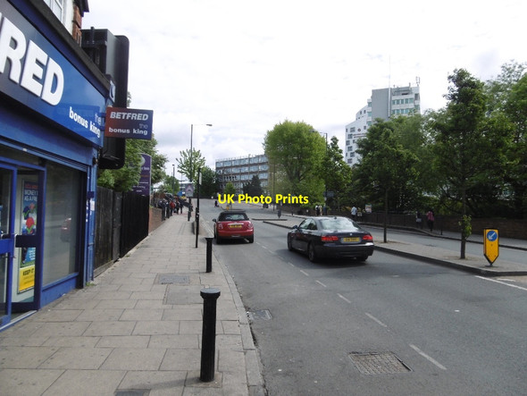 Photo 6"x4" Wembley Park Drive Wembley c2016
