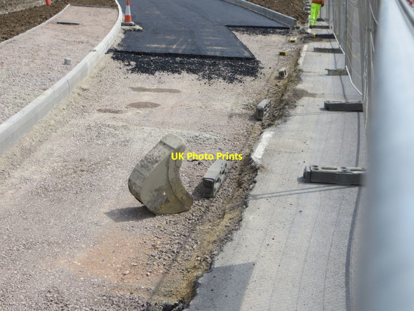 Photo 6"x4" Bucket in the Road Chilton\/SU4885 c2016
