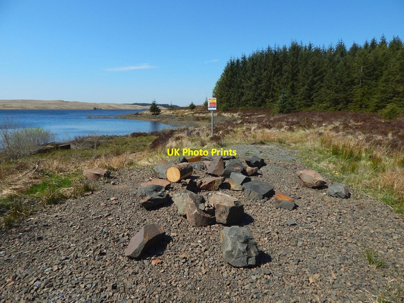 Photo 6"x4" Track ending beside Burncrooks Reservoir Whangi c2016