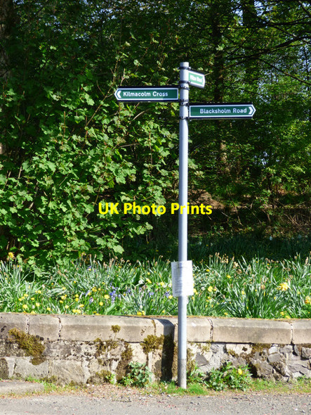 Photo 6"x4" Fingerpost sign Kilmacolm c2016