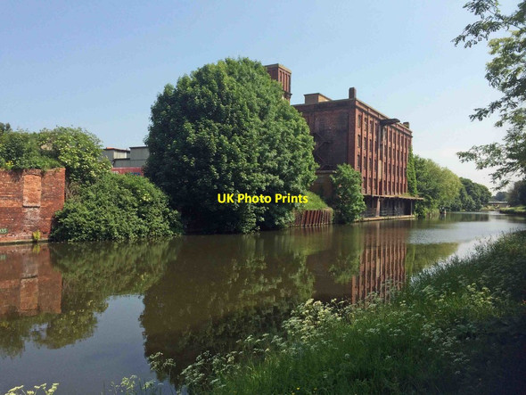 Photo 6"x4" Former bakery reflected in the Sheffield and South Yorkshire Navigation Mexborough c2016