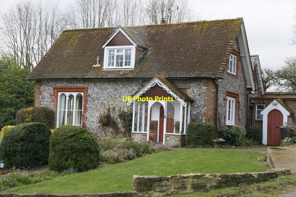 Photo 6"x4" House near the Church Ovington\/SU5631 c2016