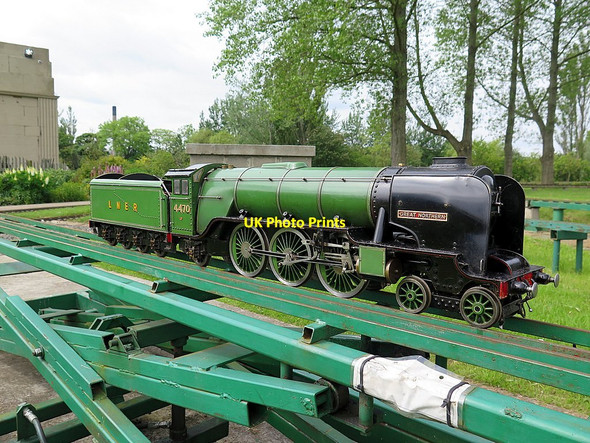 Photo 6"x4" Model railway, Exhibition Park, Newcastle upon Tyne Newcastle upon Tyne c2016 P1