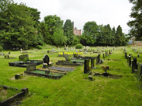Photo 6"x4" Fazeley, churchyard Tamworth c2016