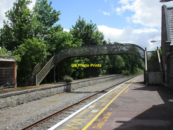 Photo 6"x4" Cahir station footbridge Caher c2016