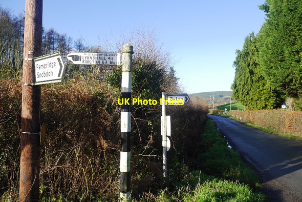 Photo 6"x4" Signposts, Stockley Cross Staunton on Arrow c2015