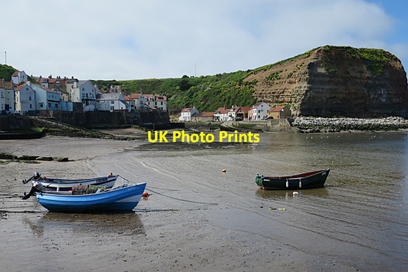 Photo 6"x4" Staithes Harbour Staithes c2016