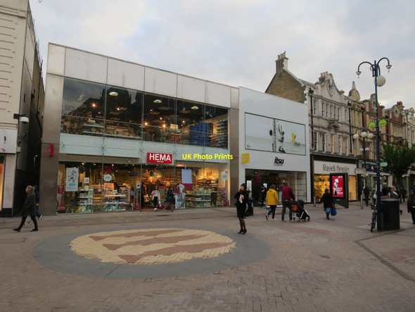 Photo 6"x4" Hema and Itsu, Clarence Street Kingston Upon Thames c2017