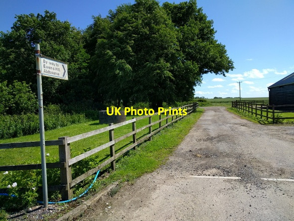 Photo 6"x4" By way to Ewan's Hill and Aldbourne Aldbourne c2017