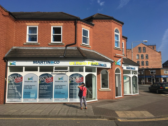 Photo 6"x4" Knickers to Estate Agents Beeston\/SK5236 c2017
