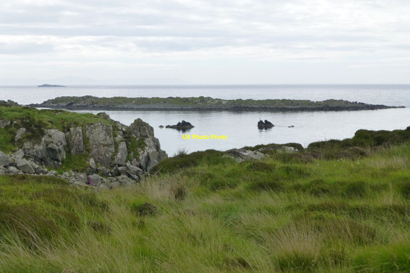 Photo 6"x4" Eilean nan Caorach Port Ellen\/Port Eilein c2017