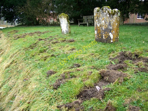 Photo 6"x4" Churchyard, St Mary's Church, Donhead St Mary Donhead St Mary c2009