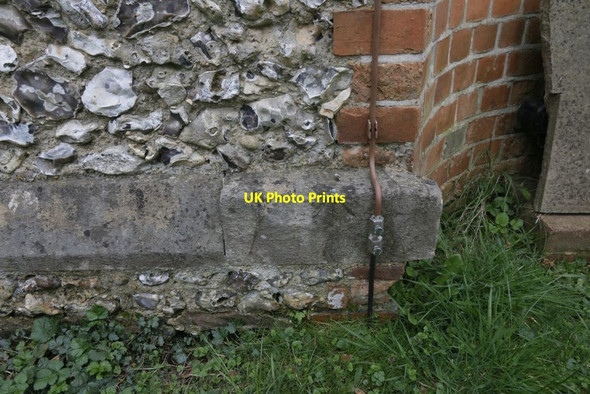 Photo 6"x4" Benchmark by the Earth Strap Cold Harbour\/SU6379 c2017
